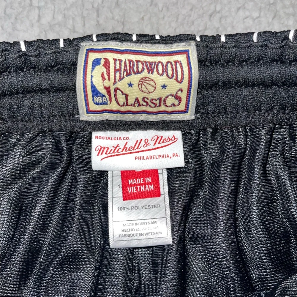 Woman's Shorts Mitchell & Ness NBA Jump Shot Short Orlando Magic Small MSRP‎ $80 - Picture 10 of 12